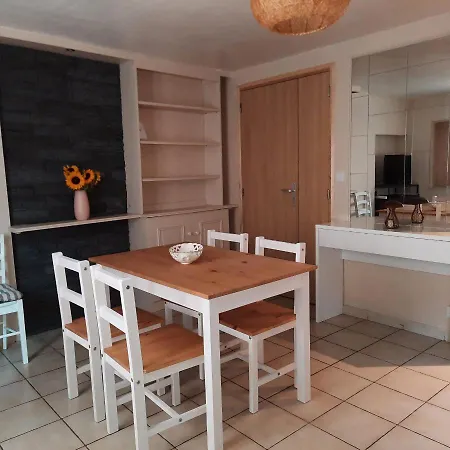 Campaneta Apartment Saint-Martin-de-Bromes
